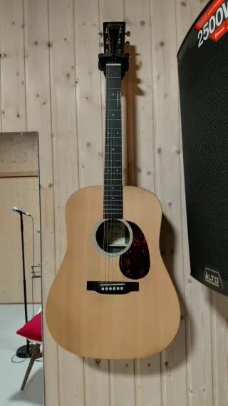 Guitarra Electro acústica Martin.