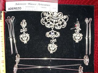 Conjunto Peinetas y Aderezo Niña