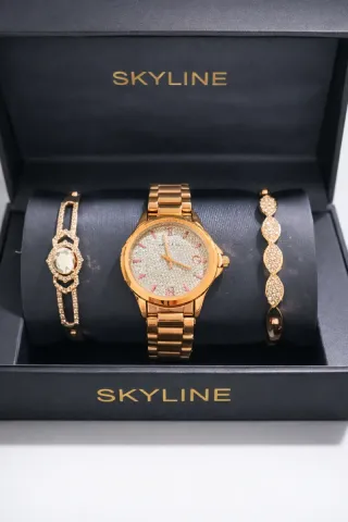 Set Reloj y Pulseras Skyline Dorado