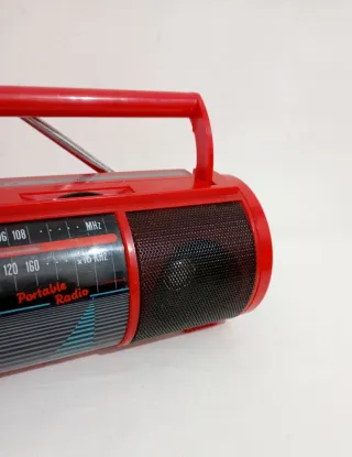 Radio TEXCO Portátil Roja Vintage