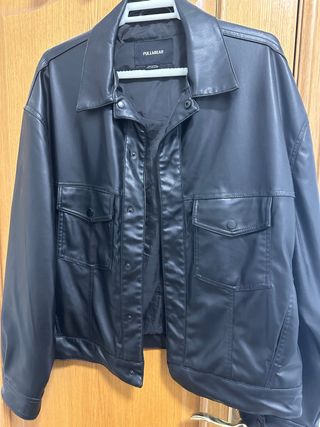 Chaqueta PULL&BEAR Negra