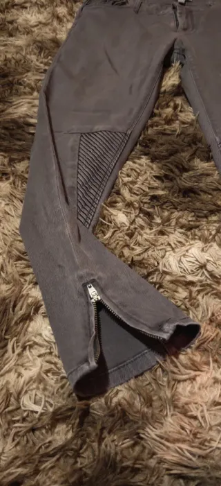 Vaqueros Cortefiel grises Talla 40