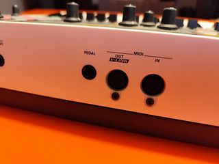 Roland GAIA SH-01 Sintetizador