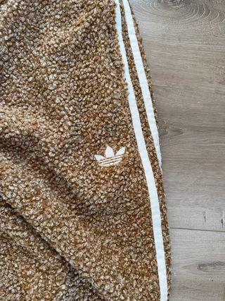 Jogger Adidas borreguito