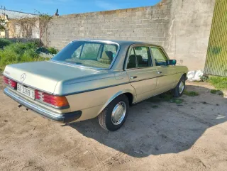 Mercedes-Benz 240D 1981