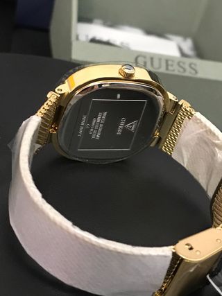Reloj Guess Mujer Dorado y Rojo