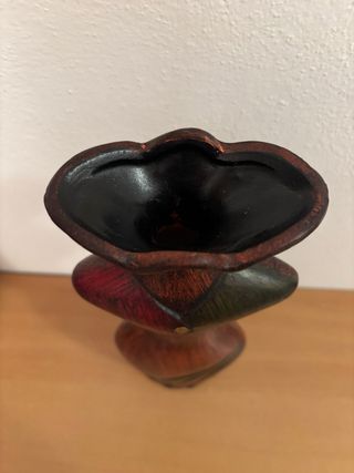 Vaso decorativo in legno