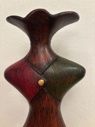 Vaso decorativo in legno