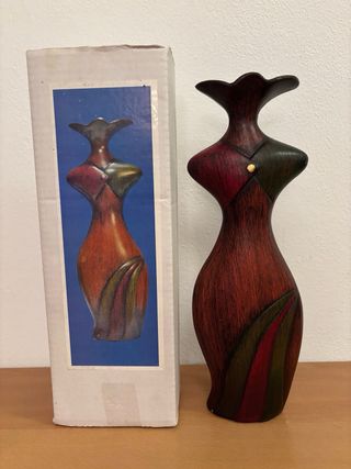 Vaso decorativo in legno