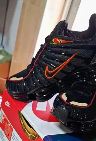 Zapatillas Nike Shox Negro Naranja