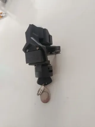 Clausor y Llave BMW F800 ST