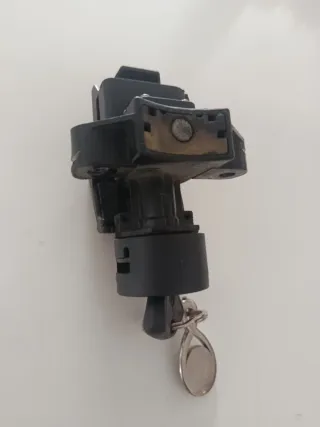 Clausor y Llave BMW F800 ST