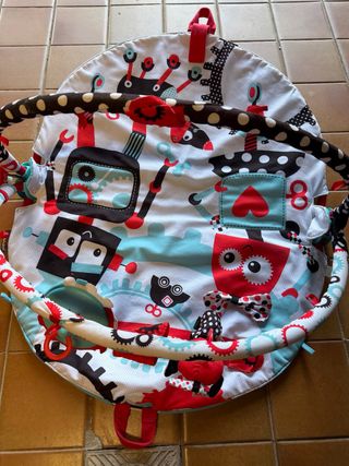 Tapete de juegos infantil robots