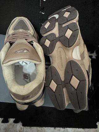 New Balance 9060 Beige/Marrón