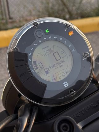 Husqvarna Svartpilen 401 - Valencia