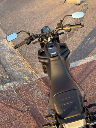 Husqvarna Svartpilen 401 - Valencia