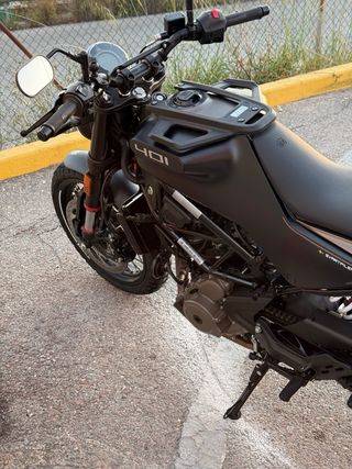 Husqvarna Svartpilen 401 - Valencia