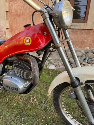 Montesa Cota 74 Trial Roja.