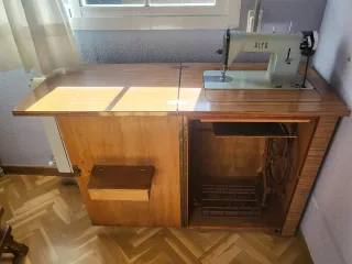 Máquina de coser Alfa