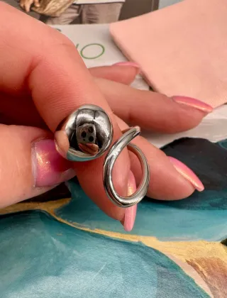 Anello argentato regolabile