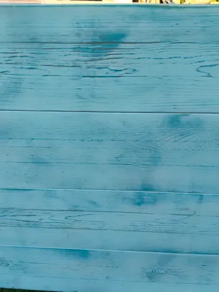 Cabecero de madera azul y blanco