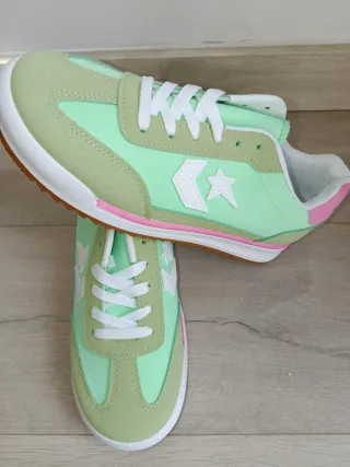 Deportivos verdes y rosas Talla 38 nuevos