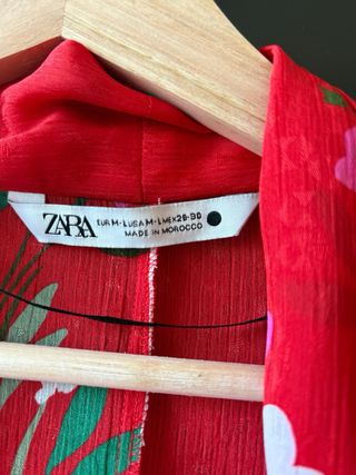 Kimono Zara Estampado Flores  Talla M-L