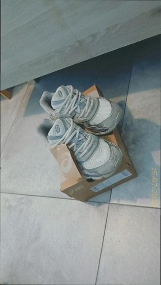 Asics NYC Beige Talla 40