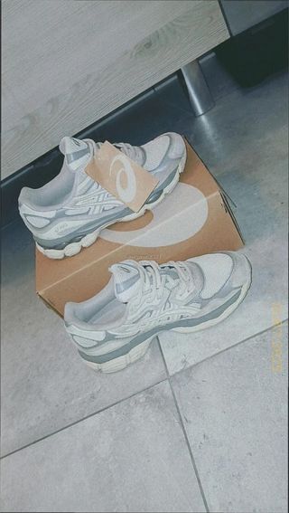 Asics NYC Beige Talla 40