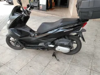 Honda PCX 150 2015 Negra