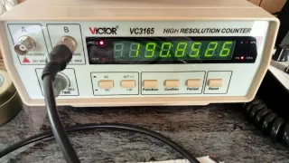 Frecuencímetro Digital Víctor VC3165