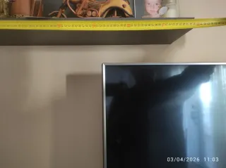 Mueble de salón moderno gris y blanco