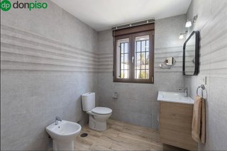 Chalet en venta en Zubia (La)
