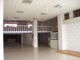 Local comercial en alquiler en As Travesas - Balaídos en Vigo