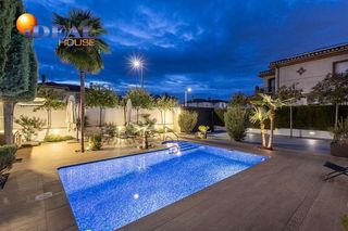 Chalet en venta en Gójar