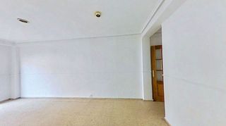 Piso en venta en Avenida de la Paz en Xirivella