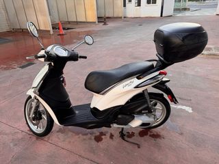 Piaggio Liberty 125 Blanca