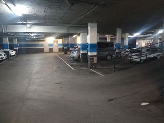 Garaje en alquiler en Passeig Maragall - Zona Estació en Gavà