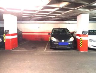 Garaje en alquiler en El Llano en Gijón