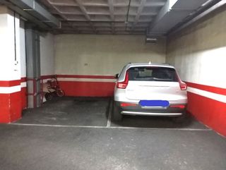 Garaje en alquiler en El Llano en Gijón