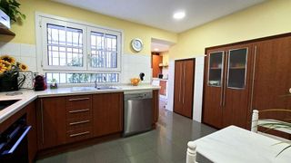 Chalet en venta en Gines