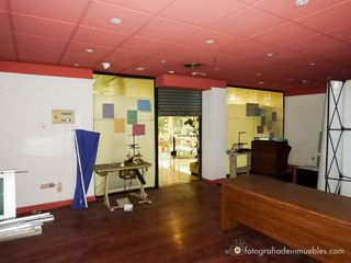 Local comercial en alquiler en Campo San Francisco - Plaza de América en Oviedo