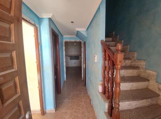 Casa adosada en venta en Consuegra