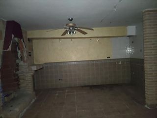 Casa adosada en venta en Consuegra