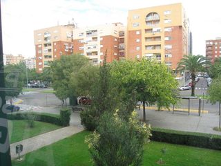 Oficina en alquiler en Huerta Rosales - Valdepasillas en Badajoz