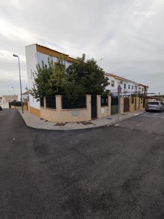 Casa pareada en venta en Sanlúcar la Mayor