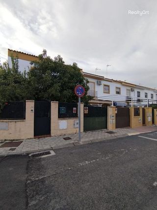 Casa pareada en venta en Sanlúcar la Mayor