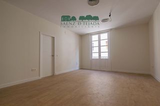 Piso en alquiler en Arenal en Sevilla