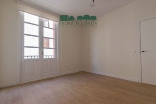 Piso en alquiler en Arenal en Sevilla