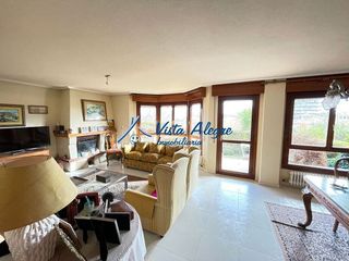 Casa pareada en venta en Haro